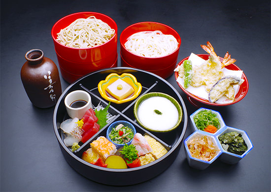 Nigiwai Soba (feast soba, all you can eat noodles)